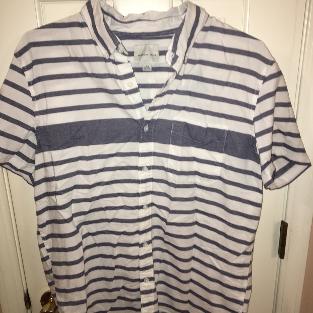 American Eagle casual button down